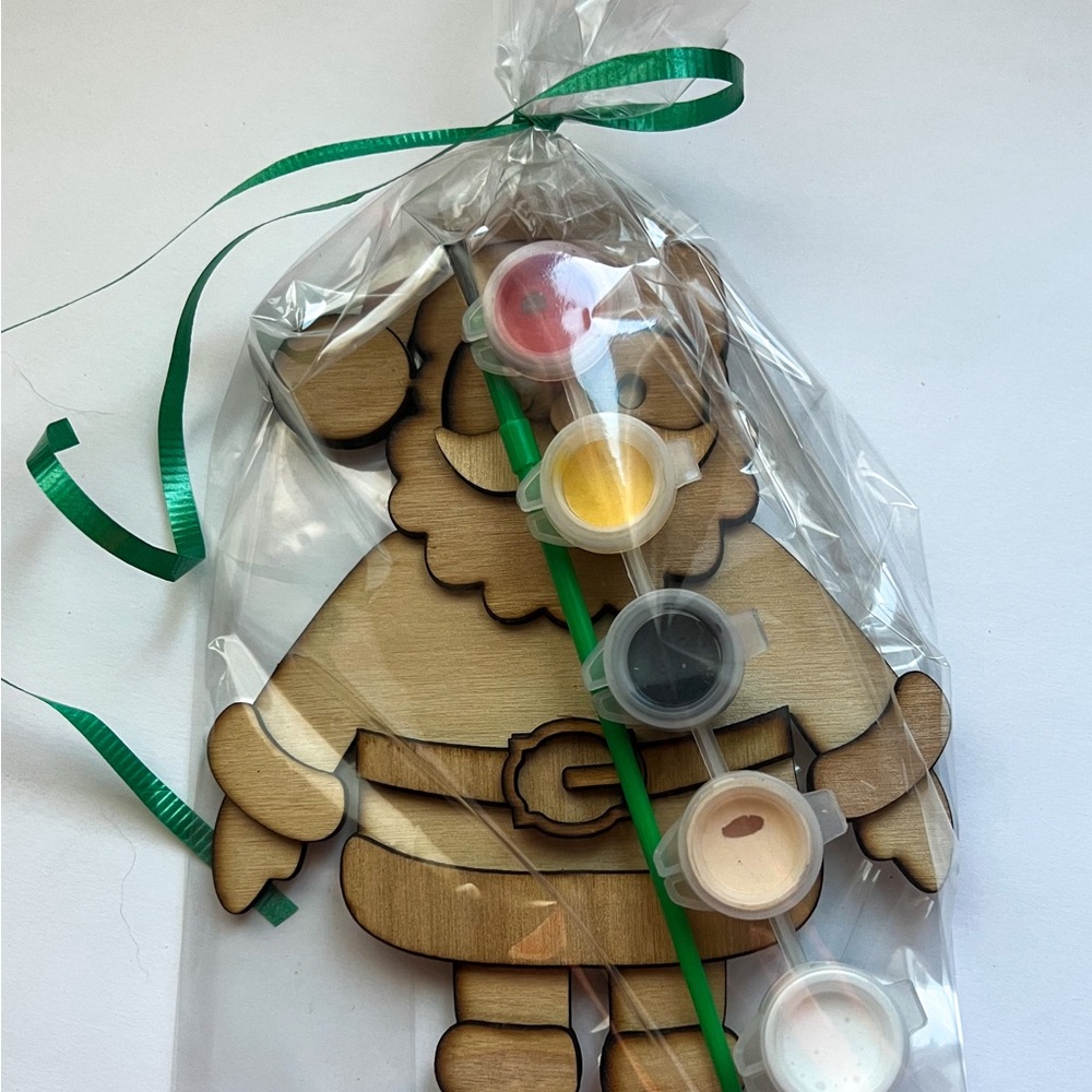 Santa Paint Kit - Picture 4 of 5